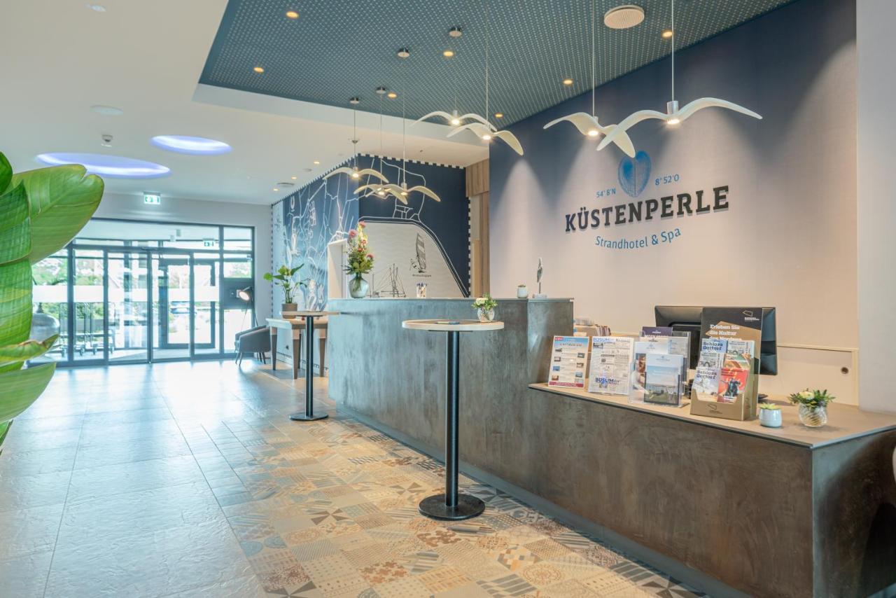 Kuestenperle Strandhotel & Spa Busum Exterior photo